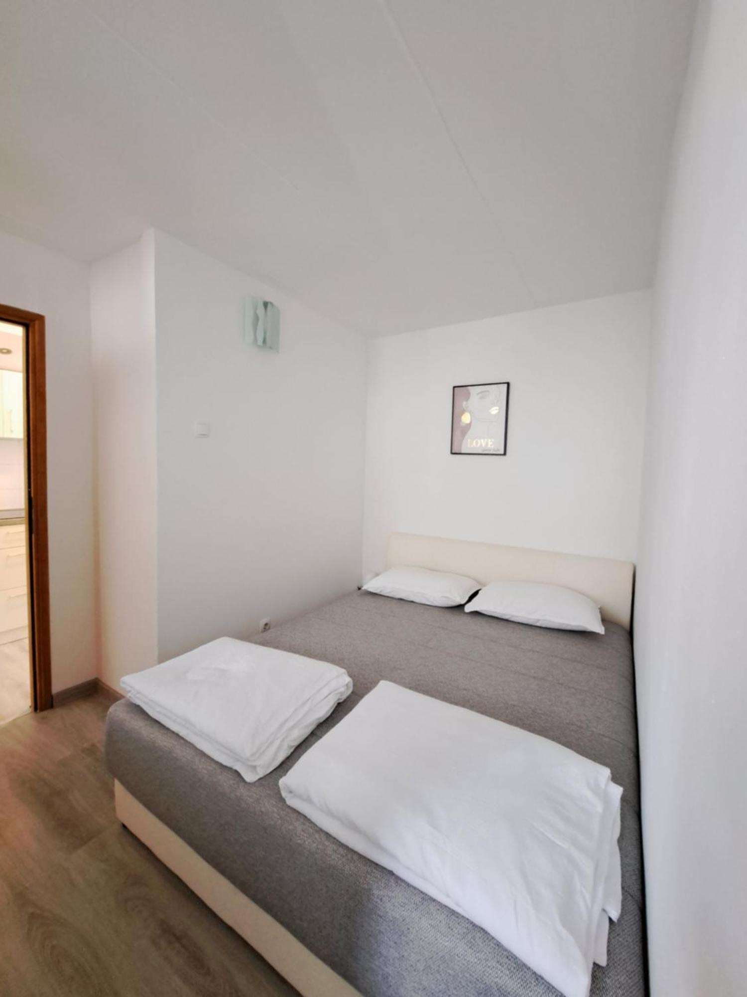Apartman Ena & Marta ลอฟราน ภายนอก รูปภาพ